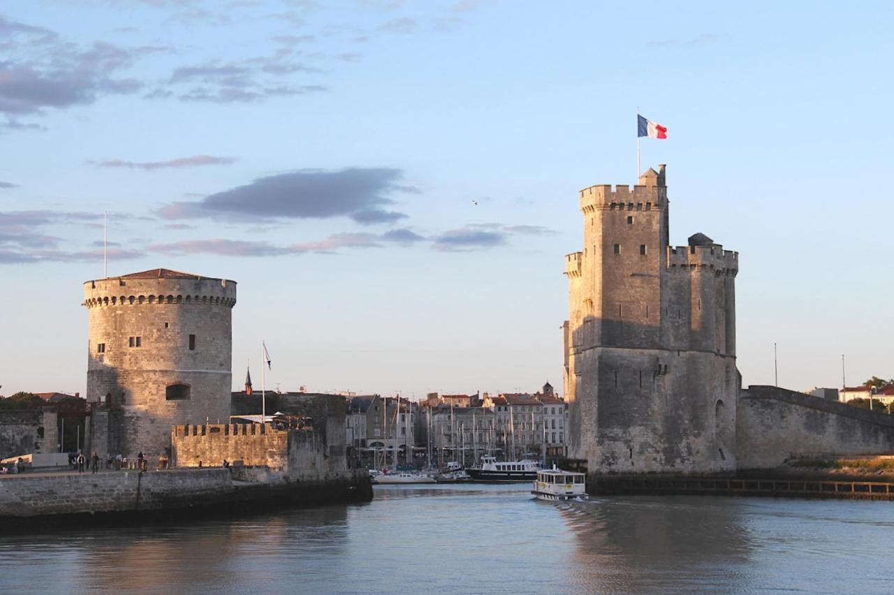 Terra Studio Cosy Et Calme Proche Du Centre Avec Parking Tv Et Wifi La Rochelle  Exterior photo
