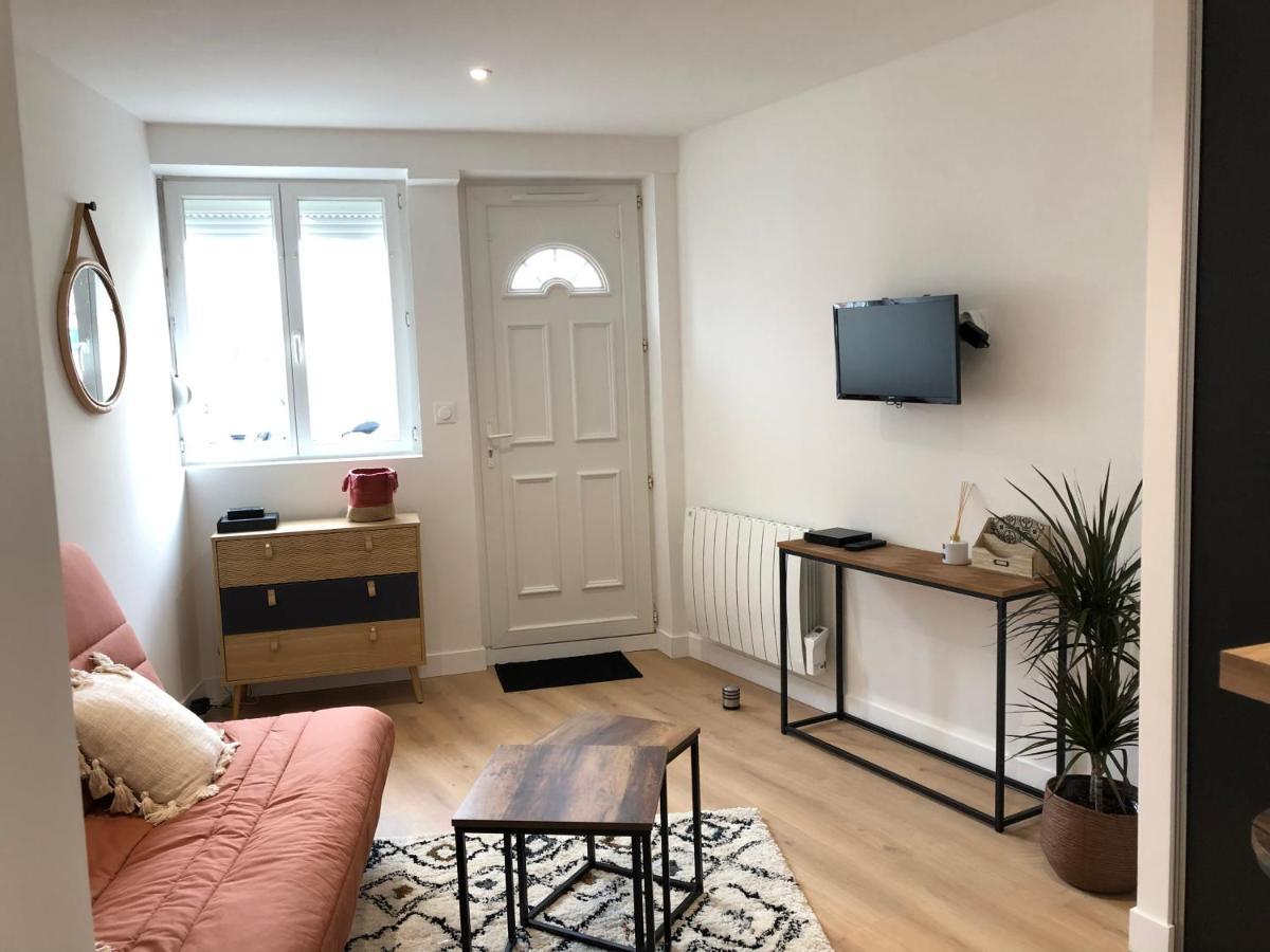 Terra Studio Cosy Et Calme Proche Du Centre Avec Parking Tv Et Wifi La Rochelle  Exterior photo